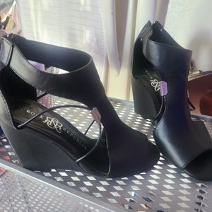 New Rock n Republic wedges